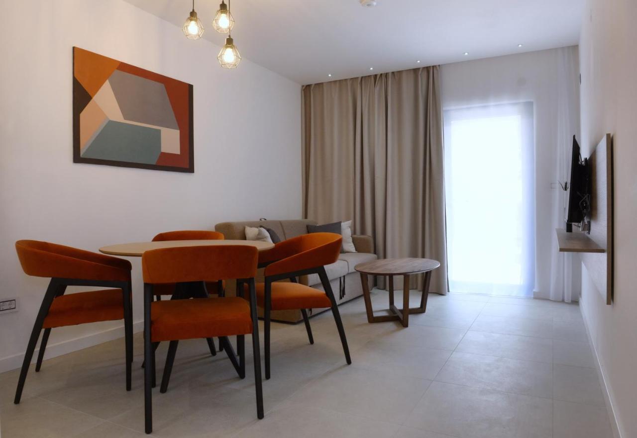 Apartment 9 *
