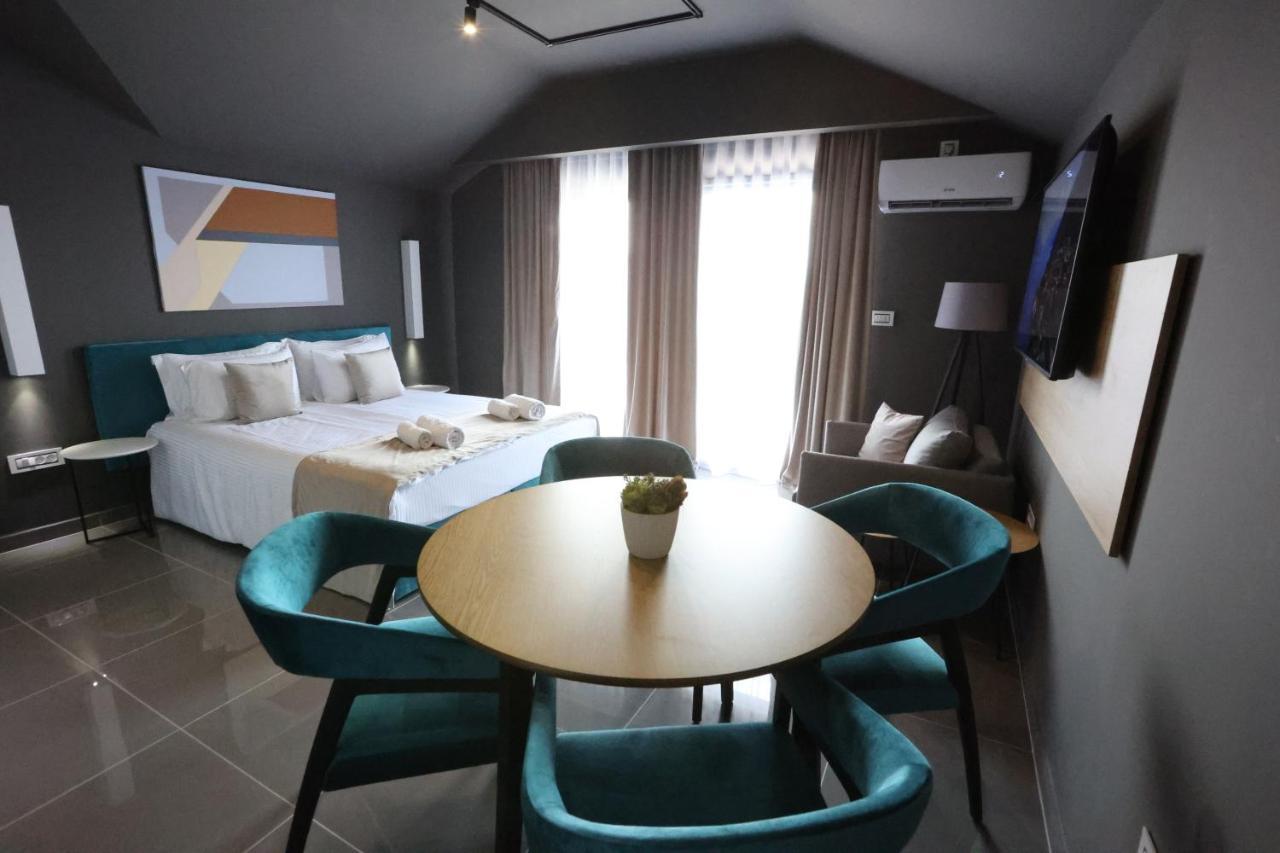 Apartment 9