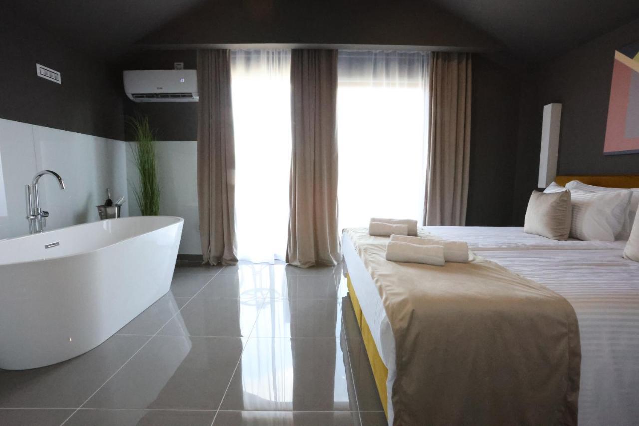 Apartment 9